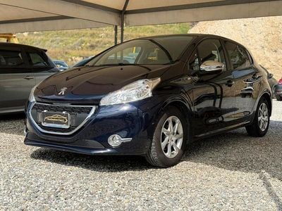 Occasion Peugeot 208 Allure 92 ch (67 kW) 2014 Bleue Citadine
