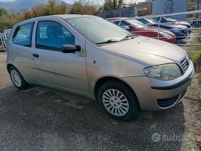 Usata Fiat Punto 59 CV (43 kW) 2005 Grigio Utilitaria