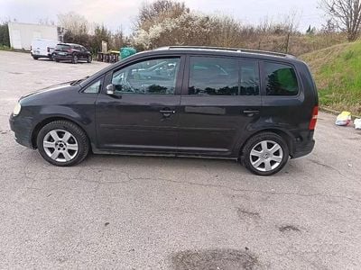 Usata VW Touran 101 CV (74 kW) 2004 Nero Monovolume