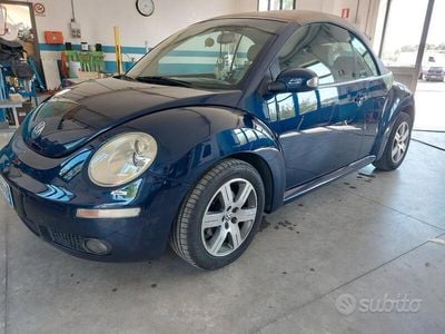 Blu/azzurro Usata 2006 VW Beetle Cabrio | 5300 € (Buon prezzo)