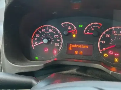 Usata Fiat Qubo Trekking 75 CV (55 kW) 2015 Nero Monovolume