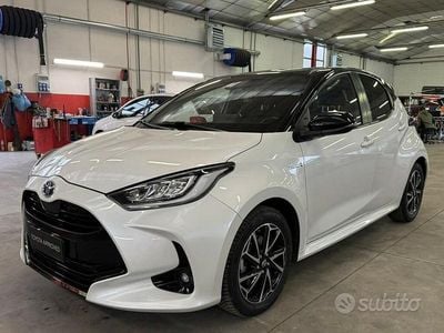 Usata Toyota Yaris Hybrid Style 116 CV (85 kW) 2023 Bianco Berlina