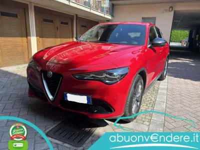 Usata Alfa Romeo Stelvio Super 160 CV (117 kW) 2023 Rosso SUV