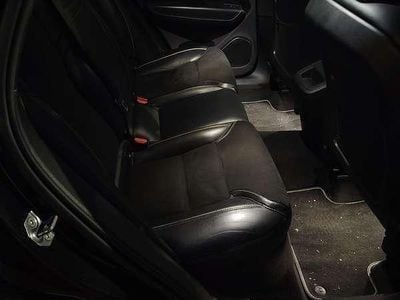 Usata Volvo XC60 R-Design 190 CV (139 kW) 2017 Nero SUV