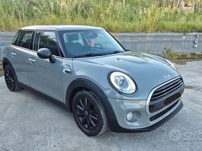 Usata Mini Cooper D Hype 95 CV (69 kW) 2016 Grigio Utilitaria