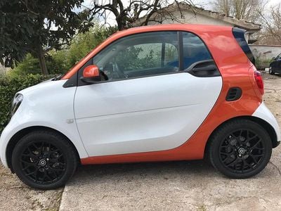 Usata 2015 Smart ForTwo Coupé Utilitaria | 11.300 € (Buon prezzo)