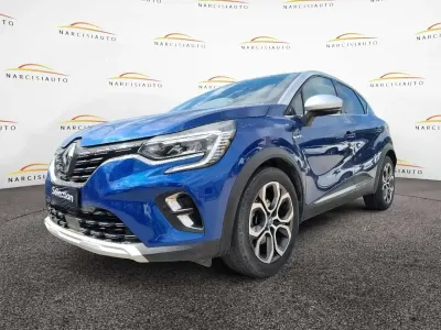 Käytetty Renault Captur Intens 159 HP (116 kW) 2021 Sininen Katumaasturi
