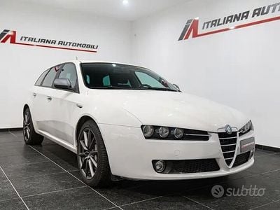 Usata Alfa Romeo 159 Distinctive 200 CV (147 kW) 2009 Bianco Station wagon