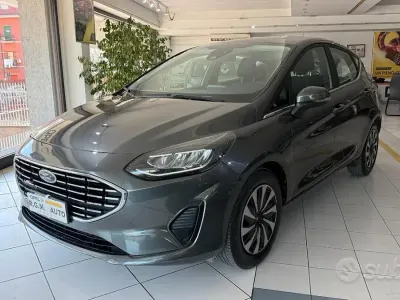Usata Ford Fiesta Titanium 75 CV (55 kW) 2022 Grigio Utilitaria