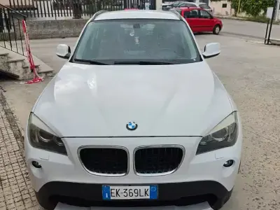 Usata BMW X1 177 CV (130 kW) 2011 Bianco SUV