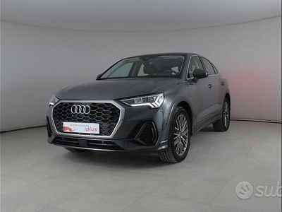 Usata Audi Q3 Sportback Ambiente 245 CV (180 kW) 2024 Grigio SUV