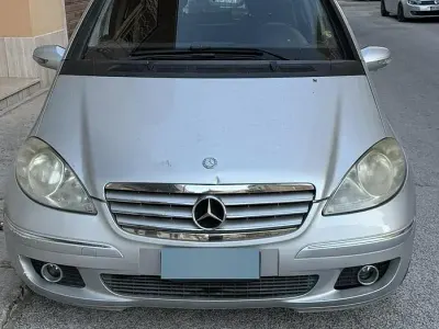 Usata Mercedes A180 109 CV (80 kW) 2006 Grigio Berlina
