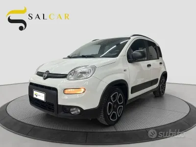 Usata Fiat Panda Lounge 69 CV (50 kW) 2021 Bianco Utilitaria