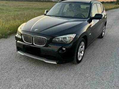 Usata BMW X1 143 CV (105 kW) 2011 Nero SUV