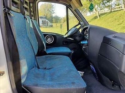 Usata Iveco Daily 106 CV (77 kW) 2003 Bianco Berlina