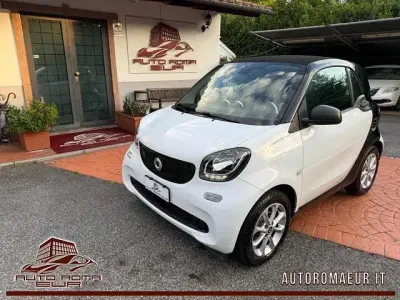 Usata Smart ForTwo Electric Drive 41 kW (56 CV) 2019 Bianco Utilitaria