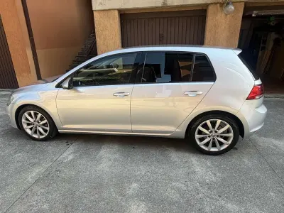 Usata VW Golf VII Highline 105 CV (77 kW) 2013 Argento Berlina