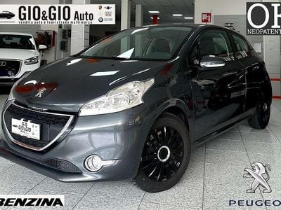 Usata Peugeot 208 83 CV (61 kW) 2013 Nero Utilitaria