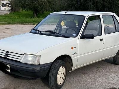 Usata Peugeot 205 45 CV (33 kW) 1989 Bianco Berlina