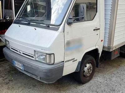 Usata Nissan Trade 101 CV (74 kW) 1999 Bianco Furgone
