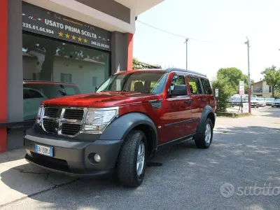 Usata Dodge Nitro 177 CV (130 kW) 2010 Rosso SUV