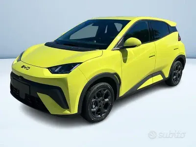 Nuova BYD Dolphin Surf Comfort 83 kW (114 CV) 2026 Giallo Utilitaria