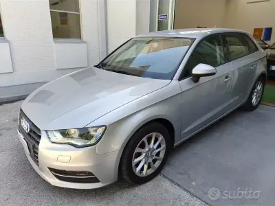 Usata Audi A3 Attraction 110 CV (80 kW) 2014 Grigio Berlina