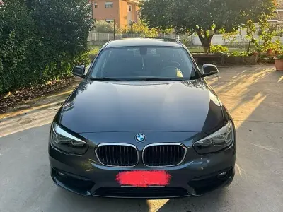 Usata BMW 116 Advantage 116 CV (85 kW) 2017 Grigio Utilitaria