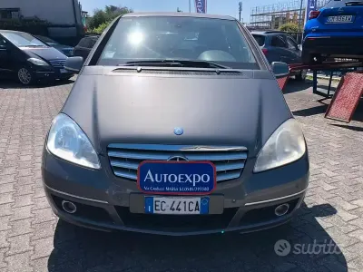 Begagnad Mercedes A160 95 HK (69 kW) 2010 Grå Sedan