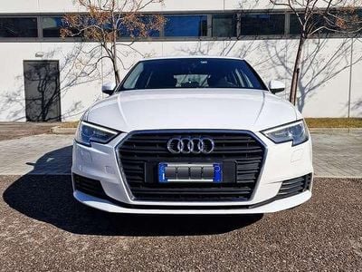 Usata Audi A3 Business 116 CV (85 kW) 2017 Bianco Berlina