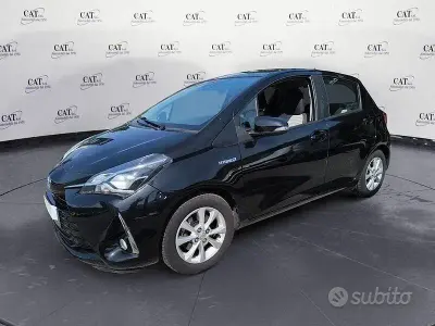 Usata Toyota Yaris Hybrid Style 101 CV (74 kW) 2019 Nero Berlina
