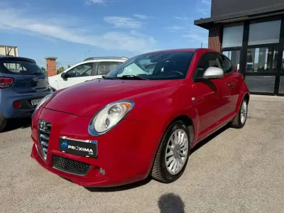 Usata Alfa Romeo MiTo Distinctive 84 CV (61 kW) 2015 Rosso Utilitaria