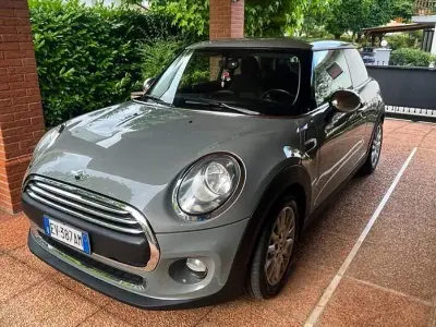Usata Mini Cooper D 95 CV (69 kW) 2014 Grigio Utilitaria