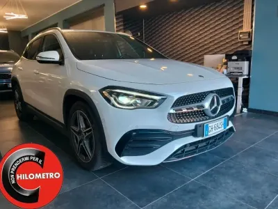 Käytetty Mercedes GLA180 AMG 116 HP (85 kW) 2022 Valkoinen Katumaasturi