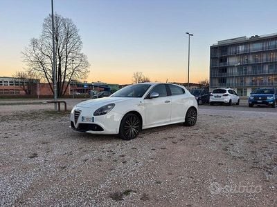 Usata Alfa Romeo Giulietta Quadrifoglio Verde 170 CV (125 kW) 2010 Bianco Berlina