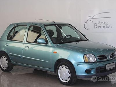 Usata Nissan Micra Visia 64 CV (47 kW) 2002 Verde Utilitaria