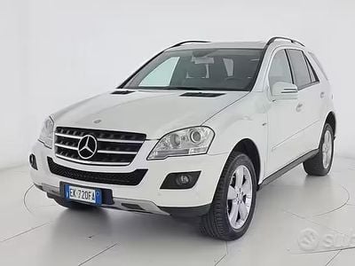Usata Mercedes ML350 Chrome 211 CV (155 kW) 2011 Bianco SUV