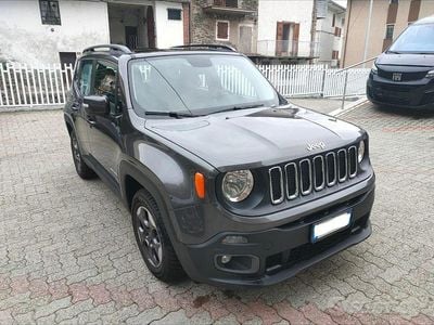 Usata Jeep Renegade Longitude 120 CV (88 kW) 2016 Granite crystal SUV