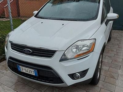 Usata Ford Kuga 140 CV (102 kW) 2012 Bianco SUV