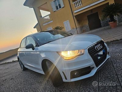 Usata Audi A1 Sportback Attraction 86 CV (63 kW) 2013 Bianco Utilitaria