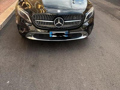 Usata Mercedes GLA200 136 CV (100 kW) 2016 Nero SUV