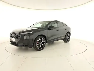 Nuova Audi Q3 Sportback S-Line 150 CV (110 kW) 2026 Nero mito metallizzato SUV