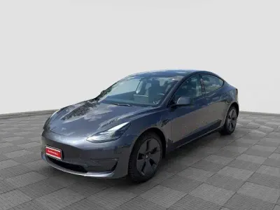 Usata Tesla Model 3 152 kW (208 CV) 2022 Grigio Berlina