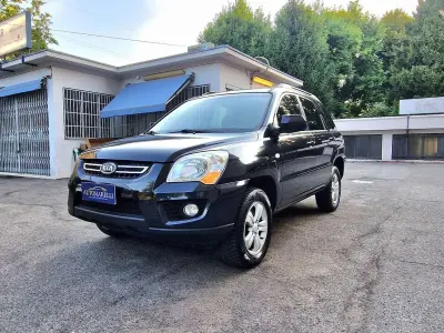 Usata Kia Sportage Active 140 CV (102 kW) 2010 Nero SUV