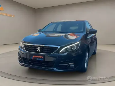 Usata Peugeot 308 131 CV (96 kW) 2019 Blu/azzurro Berlina