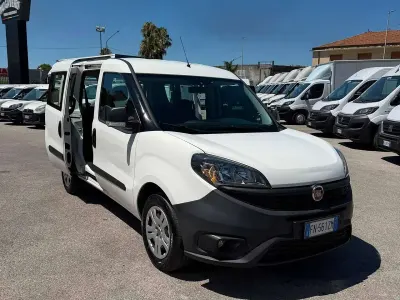 Usata Fiat Doblò 95 CV (69 kW) 2018 Bianco Monovolume