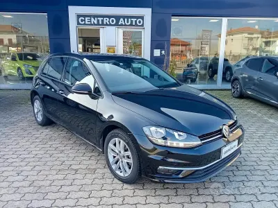 Second-hand VW Golf VII Business 116 CP (85 kW) 2019 Negru Berlinǎ