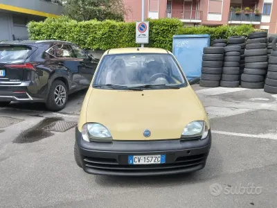 Occasion Fiat 600 54 ch (39 kW) 2005 Jaune Citadine