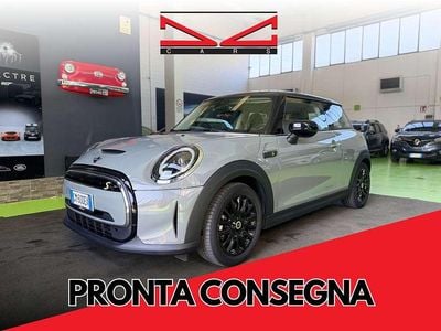 Usata Mini Cooper SE Essential 75 kW (102 CV) 2022 Grigio Utilitaria