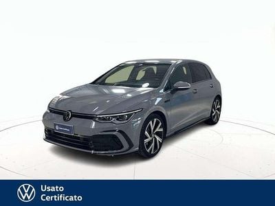 Grigio pastello Usata 2024 VW Golf R-line Berlina | 30.100 € (Buon prezzo)
